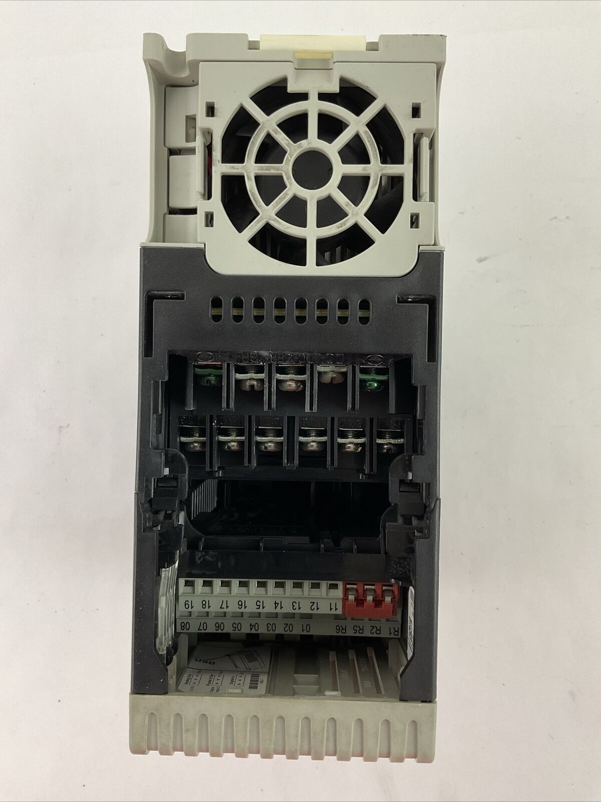 ALLEN BRADLEY 25B-D4P0N104 AC DRIVE FRN 1.003 SER A OUTPUT 0-460VAC