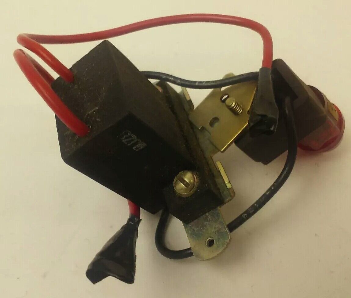 ALLEN BRADLEY 1481-N27 PILOT LIGHT KIT 240V-50/60HZ, GE #12 LAMP, W/ X-227810