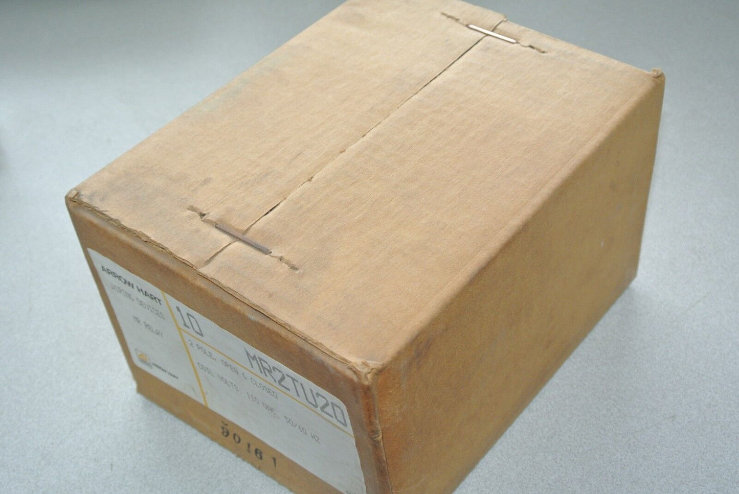 ARROW HART / COOPER MR2TU20 MR RELAY, 2 POLE, OPEN & CLOSED / 110V - BOX of 10