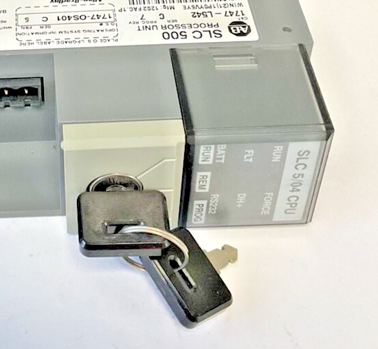 ALLEN BRADLEY 1747-L542 SER.C PREC.REV.7 PROCESSOR UNIT SER.D 24VDC*NOCOVERDOOR*