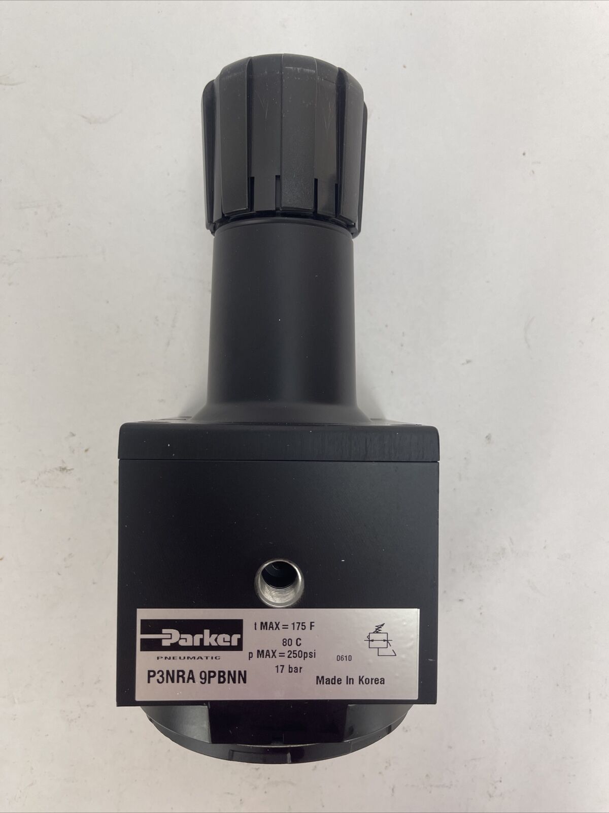 PARKER P3NRA9PBNN PNEUMATIC 1 1/2" REGULATOR 175F 80C 250PSI 17BAR