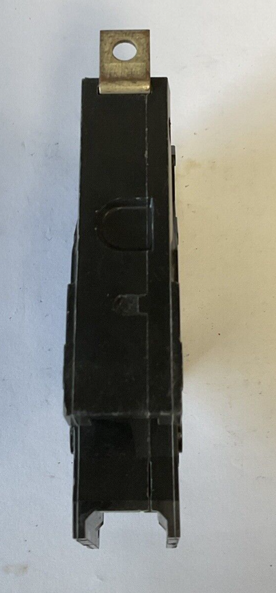SIEMENS BQD115 CIRCUIT BREAKER 15AMP 1POLE 277VAC/125VDC TYPE BQD ***LOTOF3***