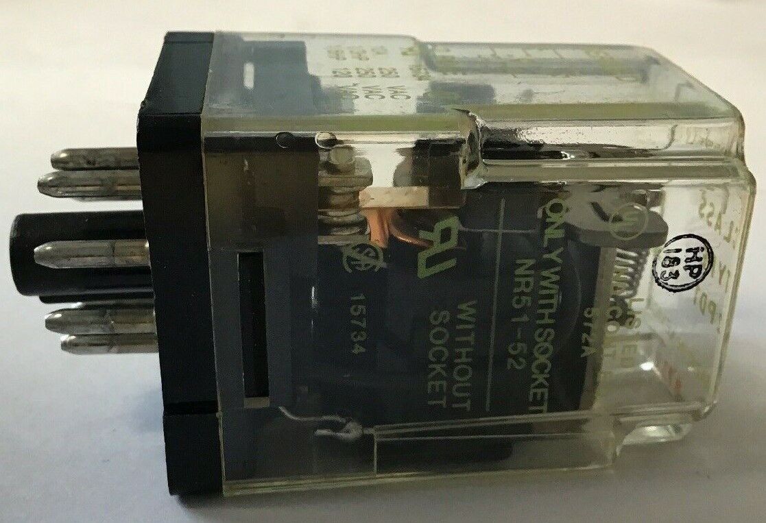 SQUARE D 8501 KP-12 GENERAL PURPOSE RELAY CONTACTS DPDT 10A COIL 12V 50/60HZ