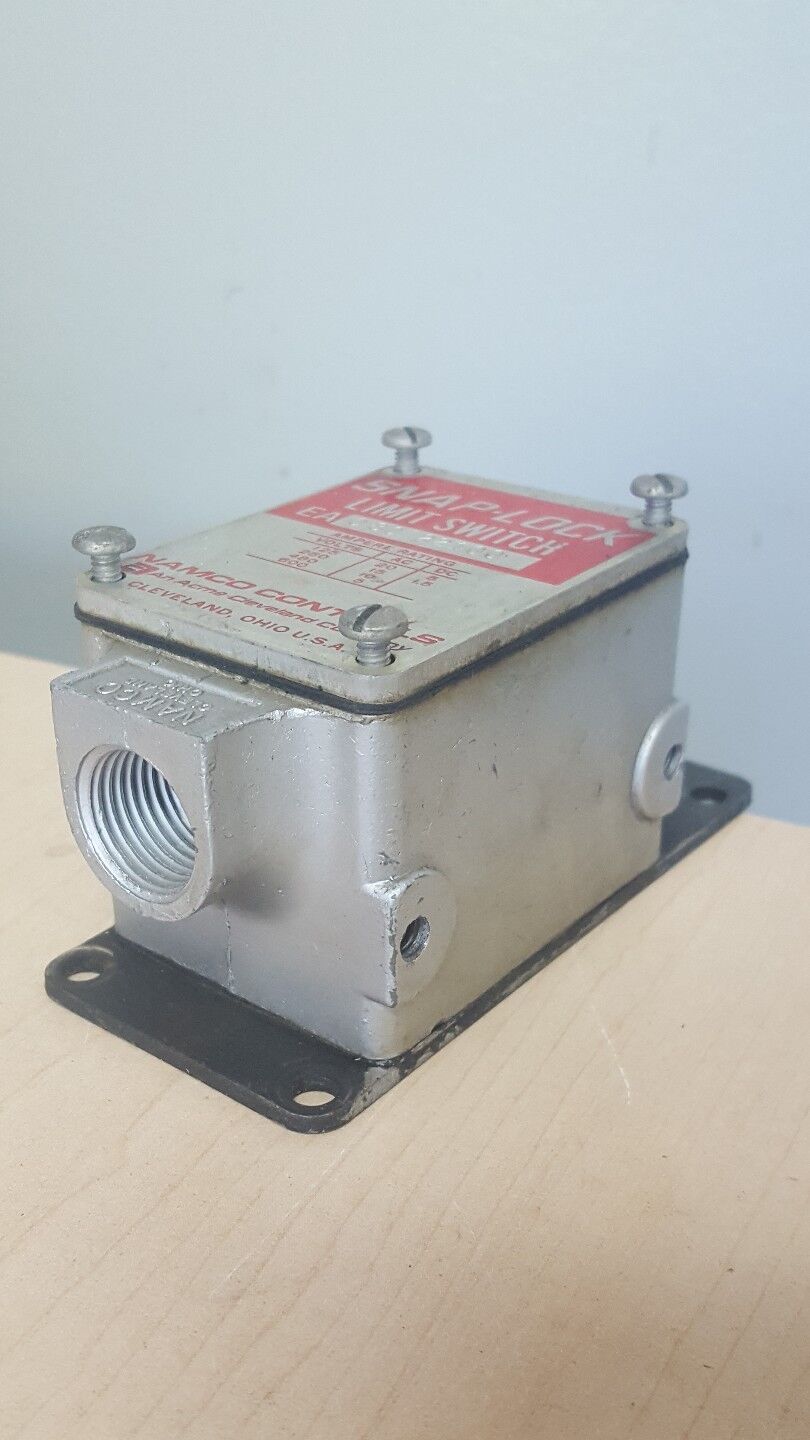 NAMCO SNAP-LOCK LIMIT SWITCH EA 080-22100, 125/250/480/600V, 20/15/10/5AC, USED