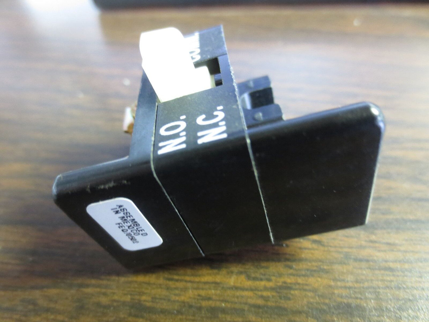 FURNAS 50ZAC1 PUSH BUTTON KIT, CONTACT BLOCK 1NO/1NC, 5A, 600VAC - NEW SURPLUS