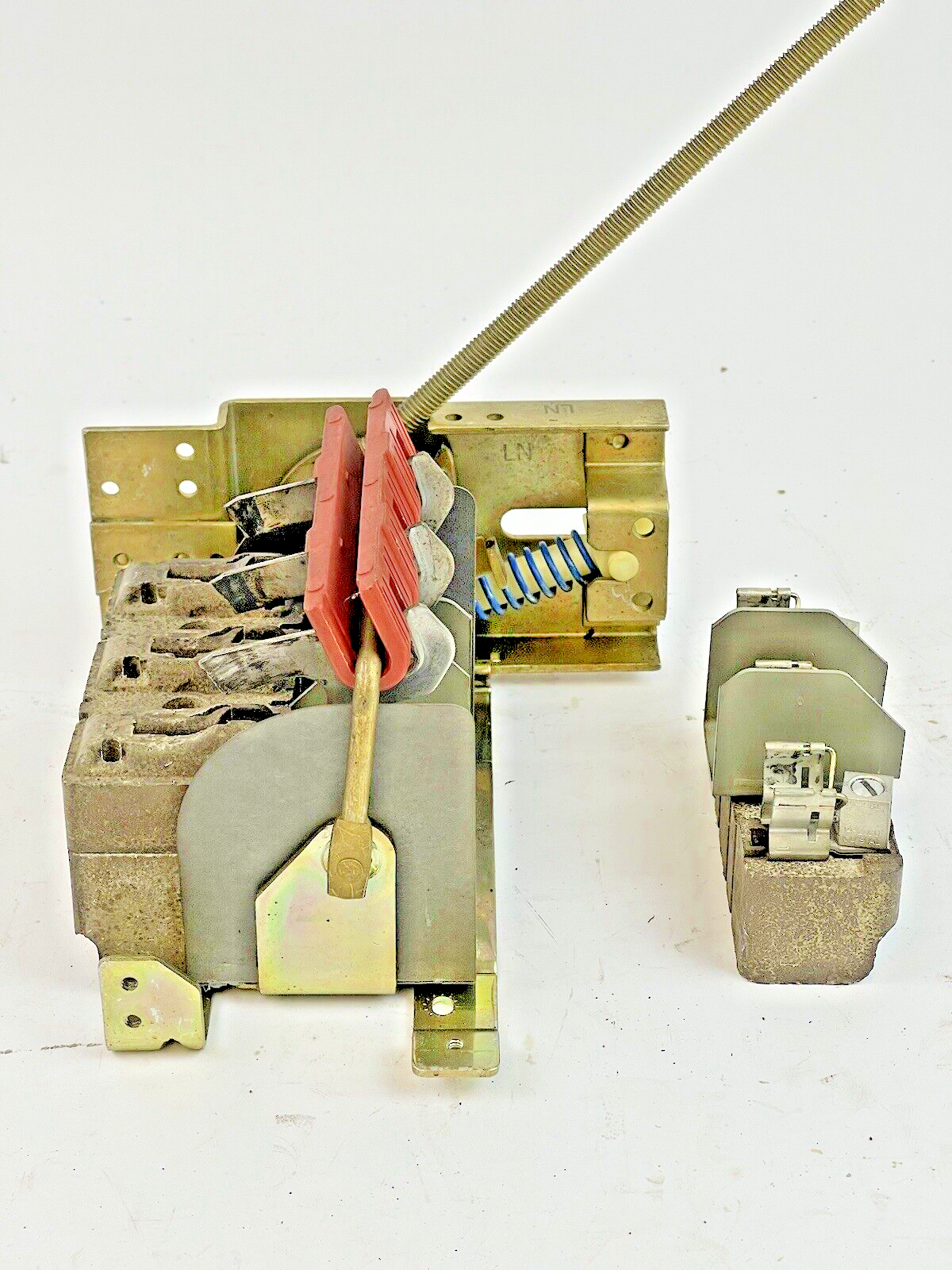 SQUARE - D RC-3 SER. A - DISCONNECT SWITCH