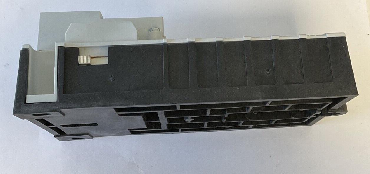 SIEMENS 75LCC024A LIGHTING CONTACTOR 24V 60HX/20V 50HZ