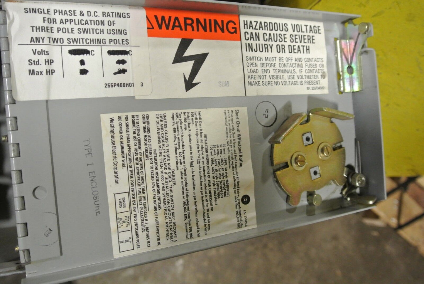 WESTINGHOUSE FDPT3211R - TWIN PANELBOARD SWITCH - 240V, 30A, 3-POLE / EACH