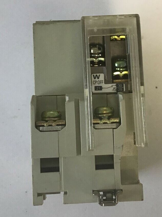 FUJI CP32FM/2W CIRCUIT PROTECTOR 2A 50/60HZ 3POLE