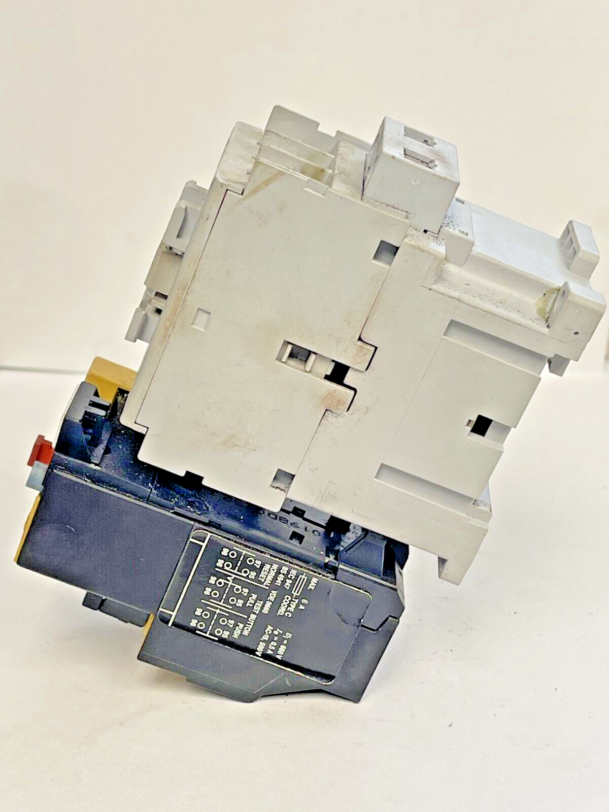 ALLEN BRADLEY - 700-CF400* SER. A CONTACTOR & 193-BSB 16 SER. B RELAY 120 V COIL