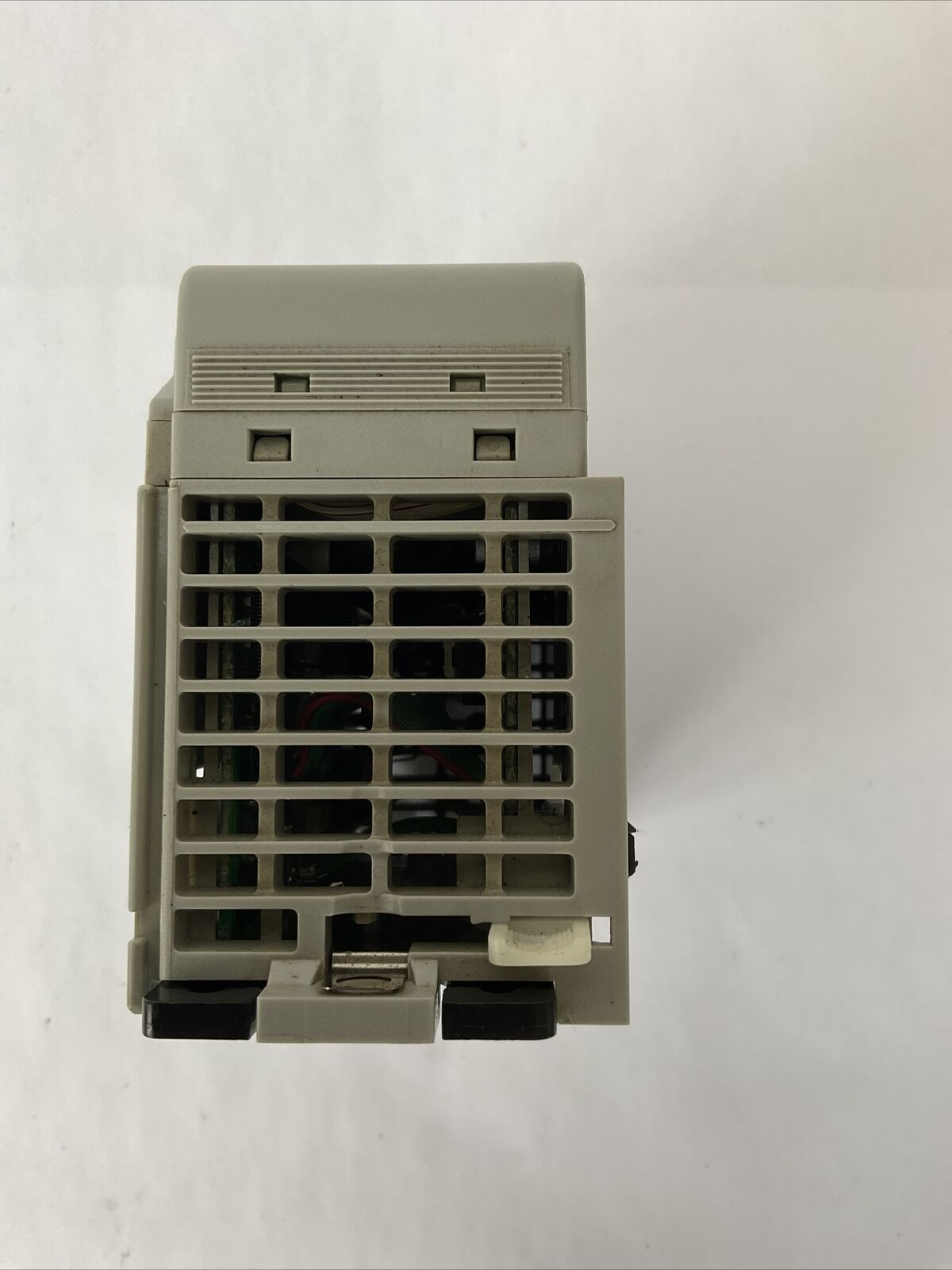 ALLEN BRADLEY 1769-OA16 SER A F/W REV 3.1 DIR/VER 95320750/03 16PT 85-265VAC