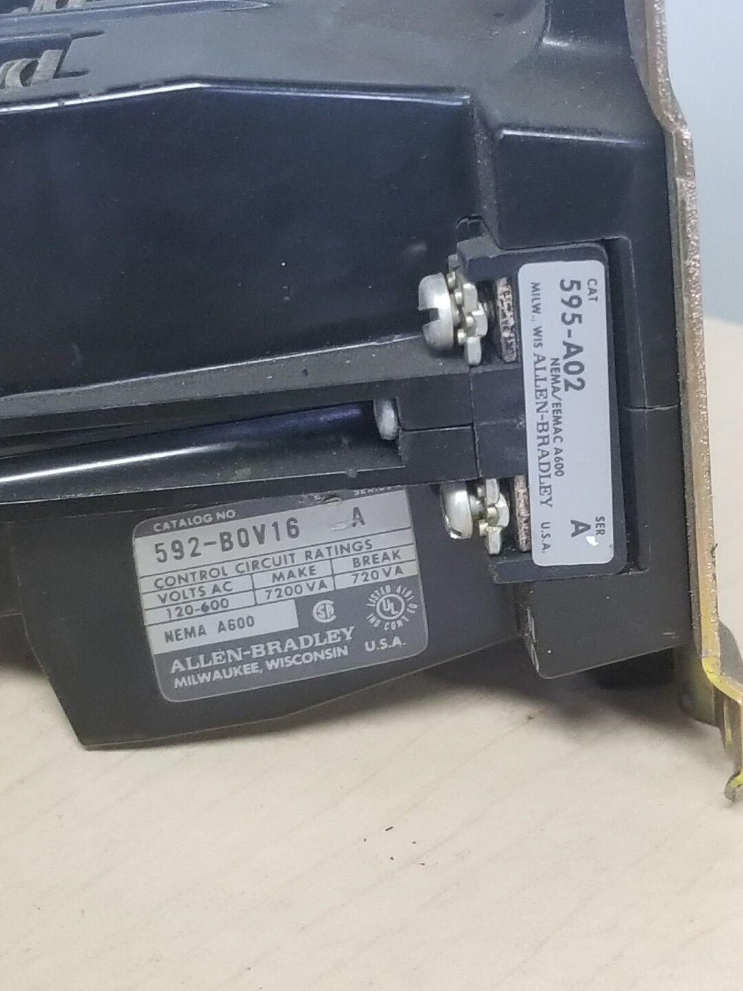 AB/Allen Bradley 592-B0V16 Overload Relay