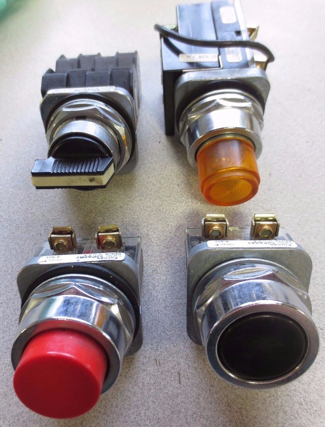 SIEMENS MACHINE CONTROL BUTTON & SWITCH SET - MIXED LOT of 4 Pcs (SEE BELOW)