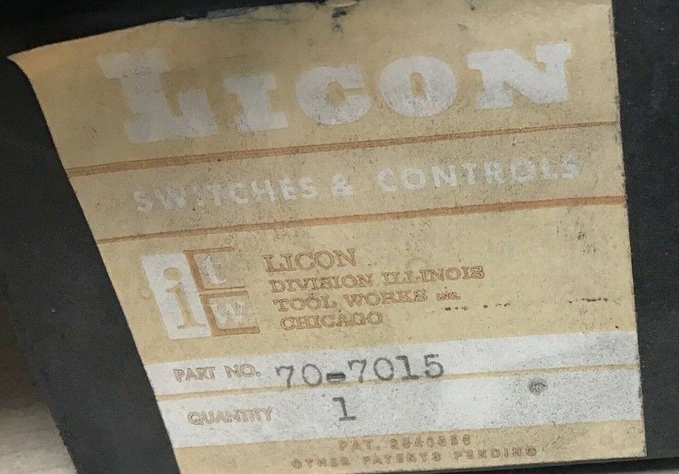 LICON SWITCH COMPONENTS 70-7015 W/ RELAYS 27390