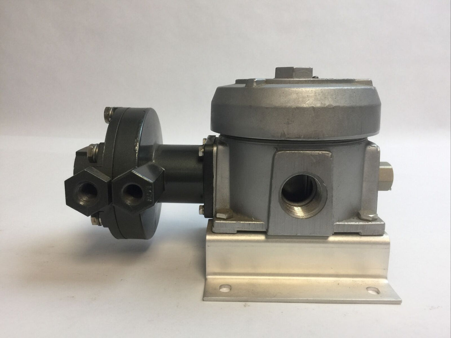 UNITED ELECTRIC J110KB 455 PRESSURE SWITCH 15AMP 125/250VAC