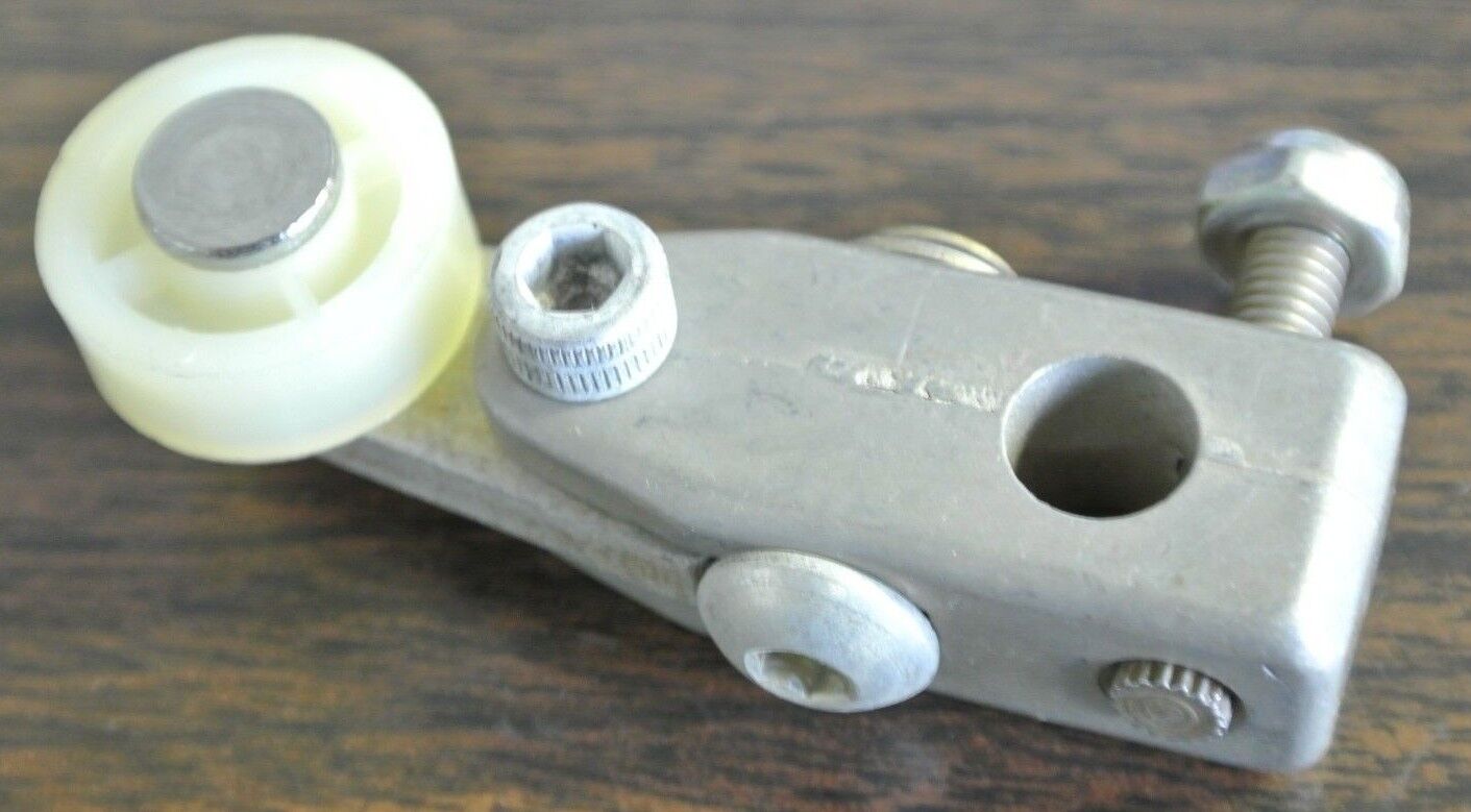 ALLEN-BRADLEY 802T-W6C OPERATING LEVER / ROLLER ARM NEW SURPLUS