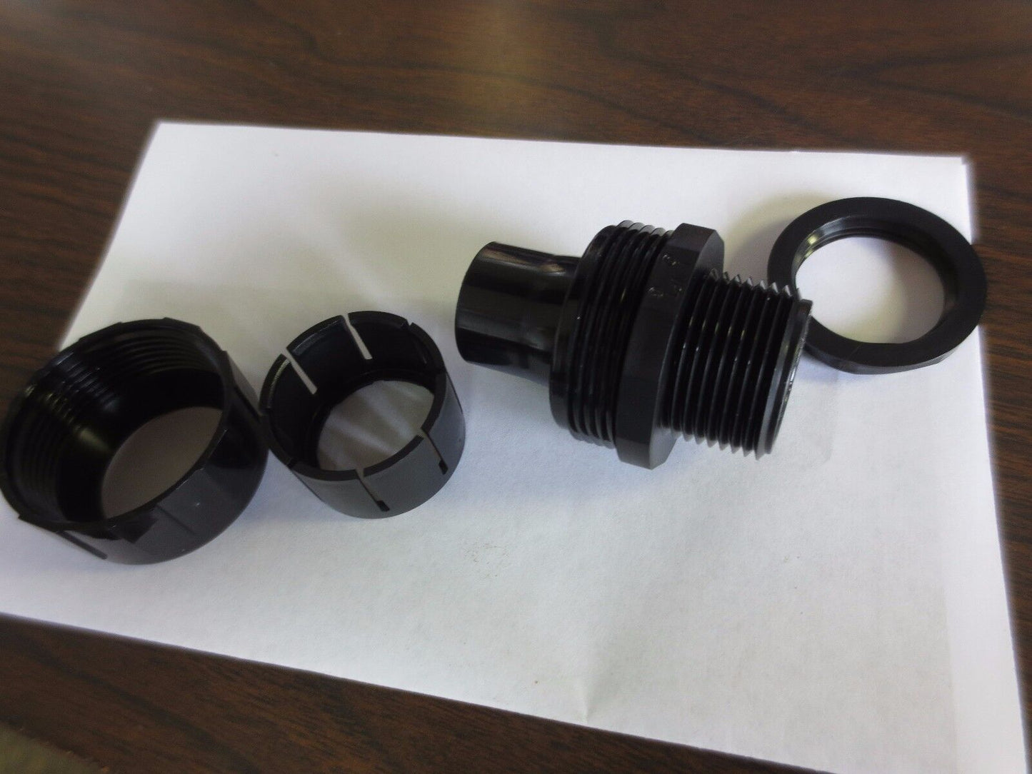 HEYCO SLC-1 - 1" NPT STRAIGHT LIQUID TIGHT CONNECTOR - NEW SURPLUS - LOT of 10