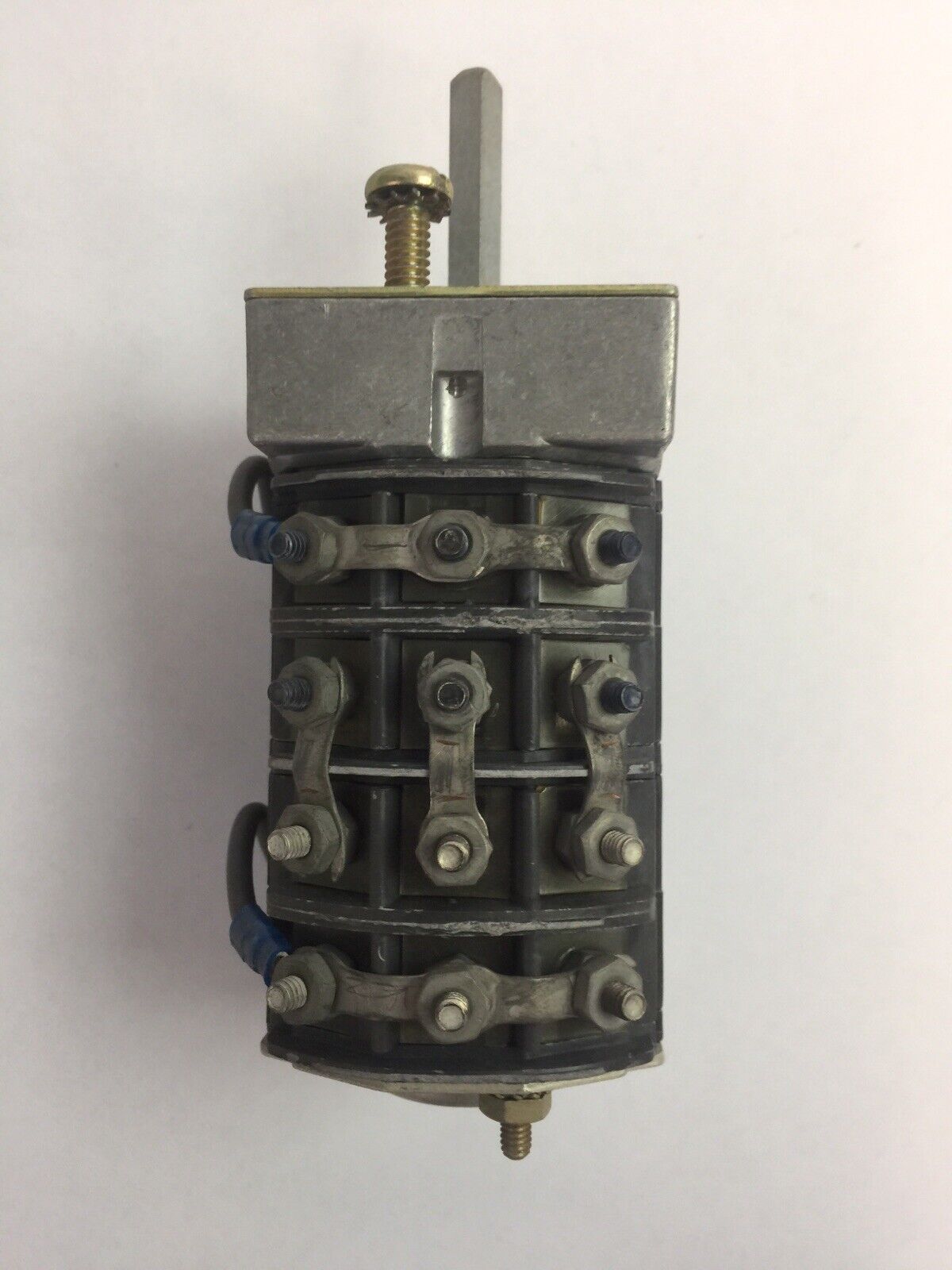WESTINGHOUSE 658A615G02 TYPE W2 SWITCH 600V 20A ROTARY SWITCH MISSING HANDLE