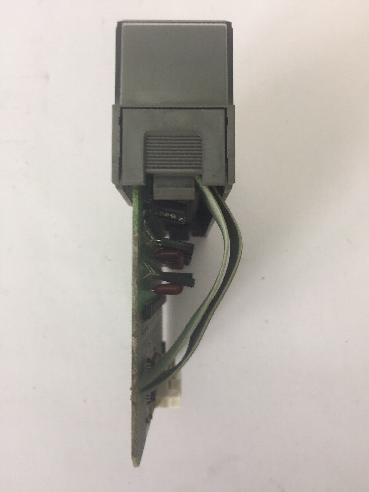 ALLEN BRADLEY 1746-OV16 INPUT MODULE SER C 10-50VDC