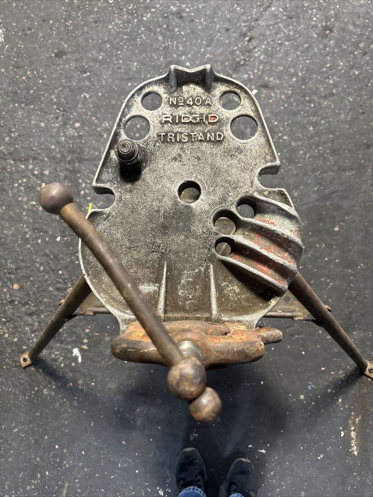 RIDGID NO 40A TRISTAND