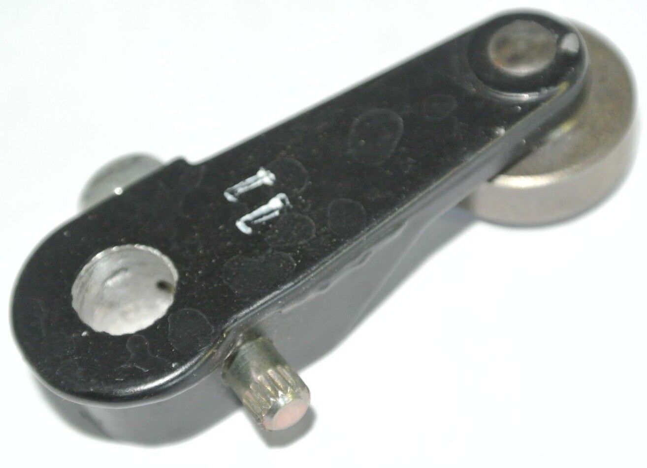 GE CR215GL11 - LIMIT SWITCH ROLLER LEVER 1.5" RADIUS - STEEL ROLLER NEW SURPLUS