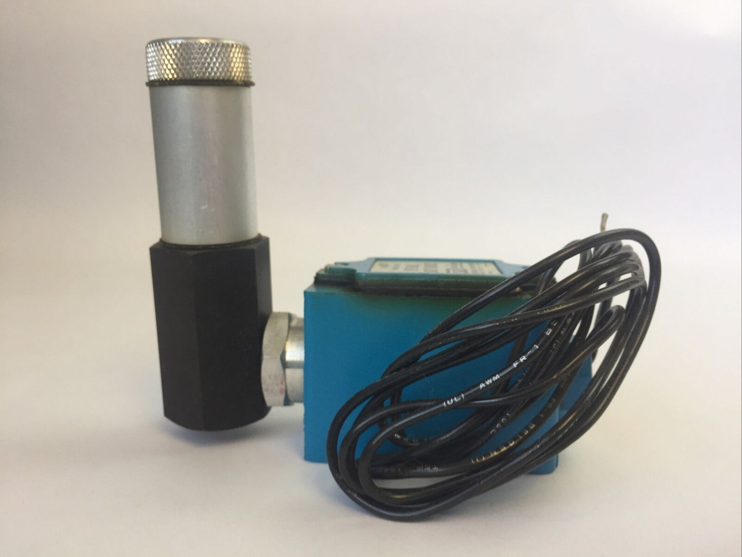 XERCON L/S-4B 120VAC 7 1/2 WATTS EYE-BALL LIGHT SOURCE