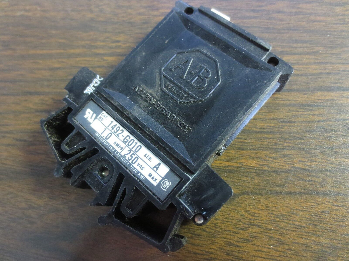 ALLEN-BRADLEY 1492-G010 Ser. A - SINGLE POLE CIRCUIT BREAKER - 1.0A NEW SURPLUS