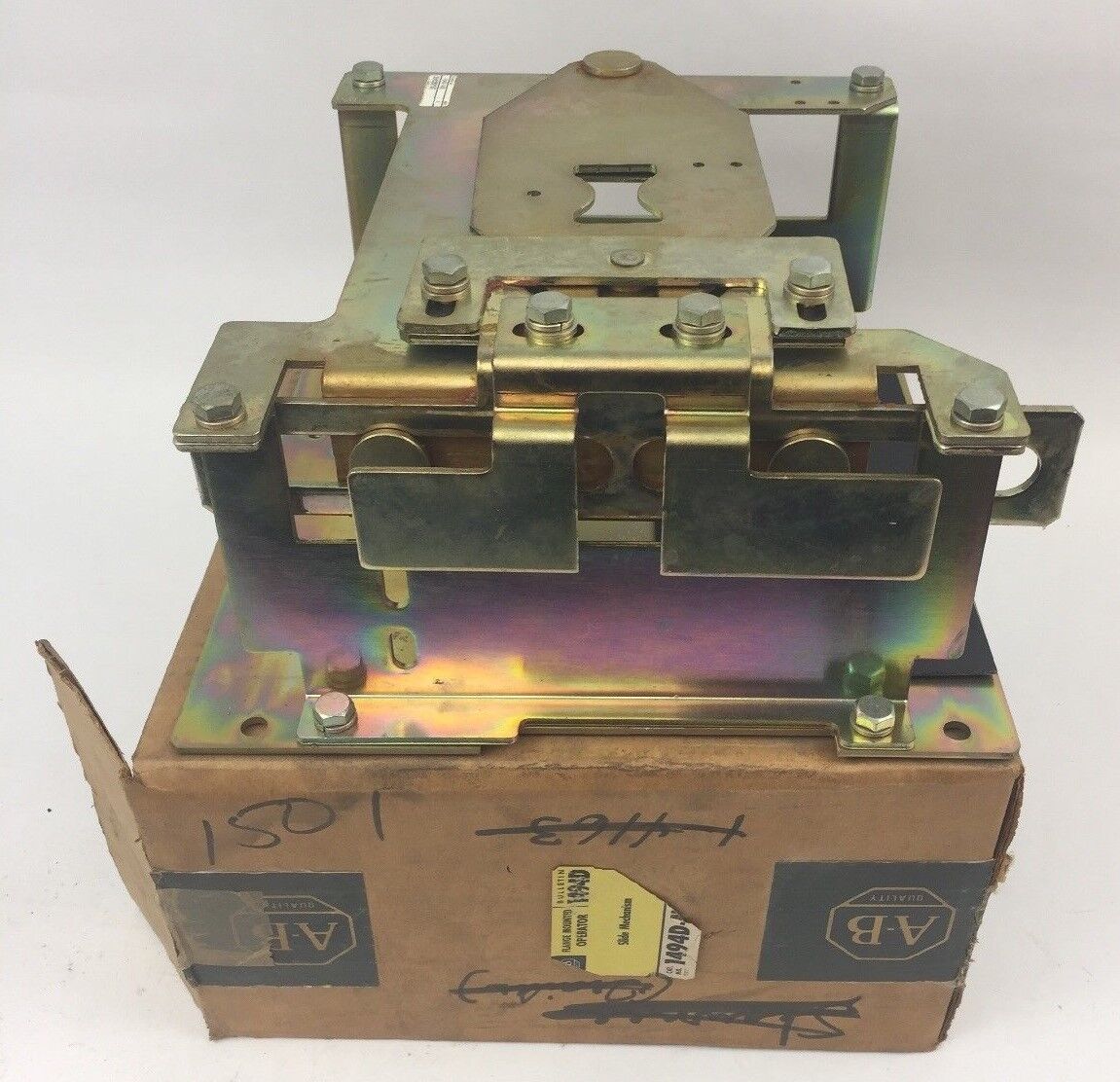 ALLEN BRADLEY 1494D-N30 FLANGE MOUNTED OPERATOR SLIDE MECHANISM
