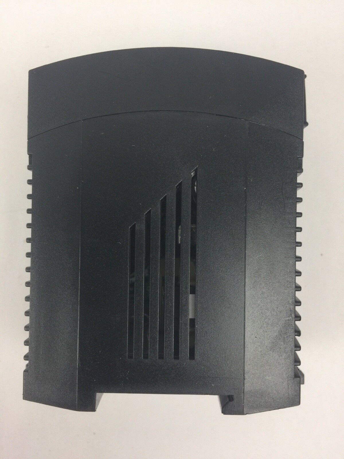 ALLEN BRADLEY 1606-XLP25A POWER SUPPLY INPUT 100-240VAC OUTPUT 5-5.5VDC 5A 25W