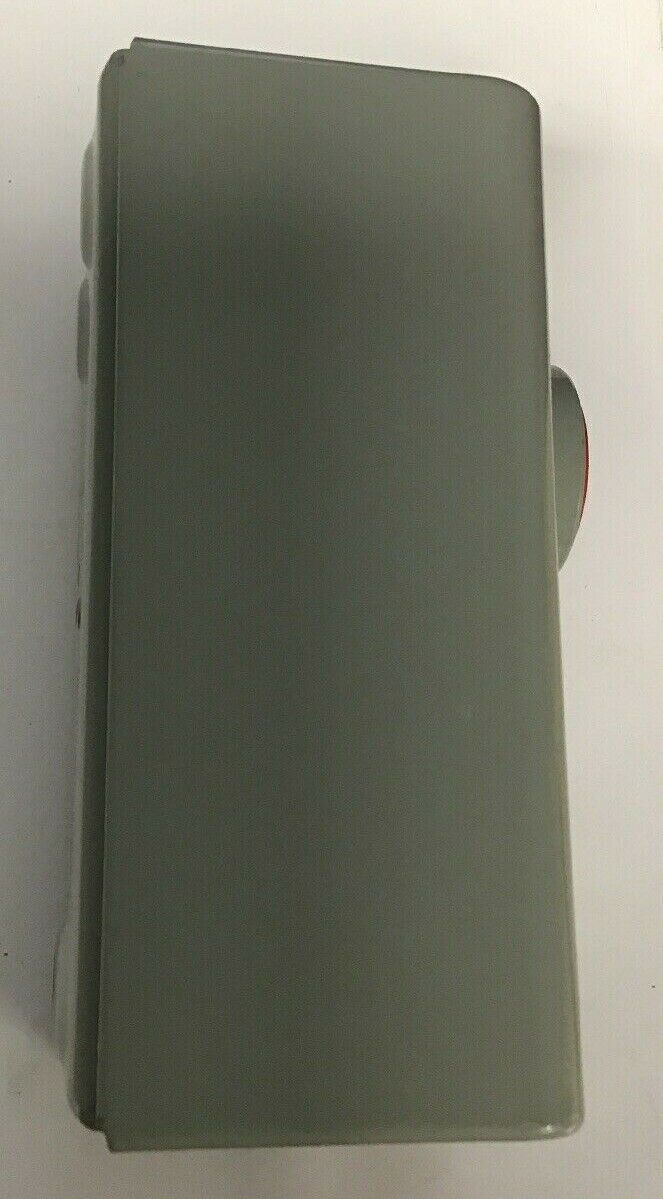 GE CR2943AA101A STANDARD-DUTY PUSHBUTTON STATION 600V