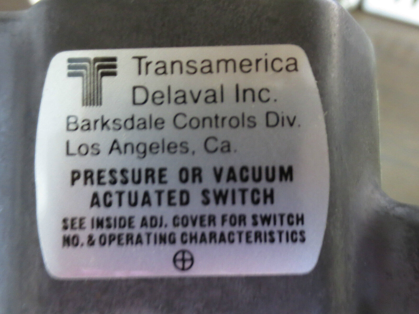 BARKSDALE D2T-M18SS-L6 TRANSAMERICA DELAVAL PRESSURE SWITCH - NEW SURPLUS