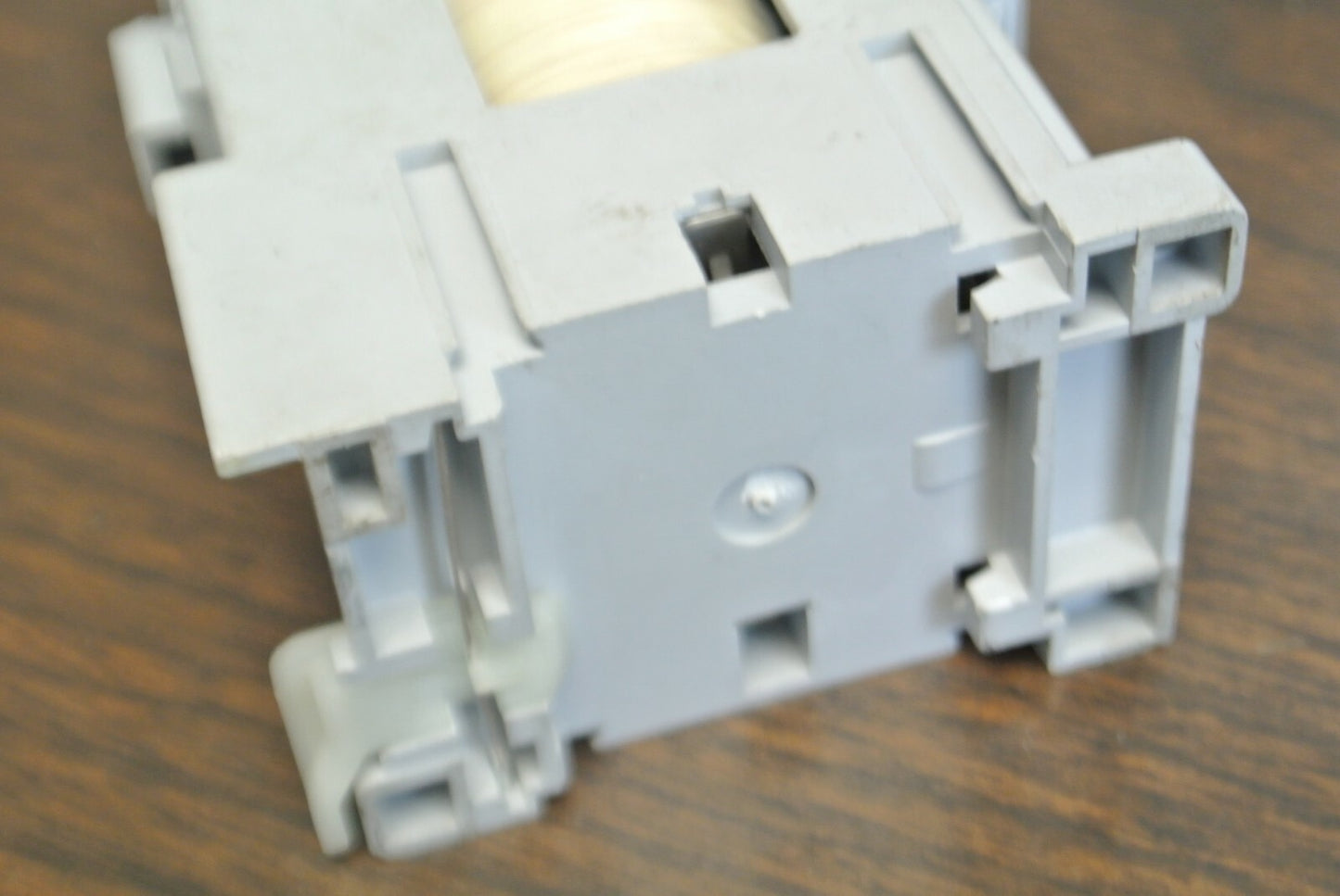 ALLEN-BRADLEY 100-C09Z*10 CONTACTOR Ser. A 24VDC ***LOTOF2***
