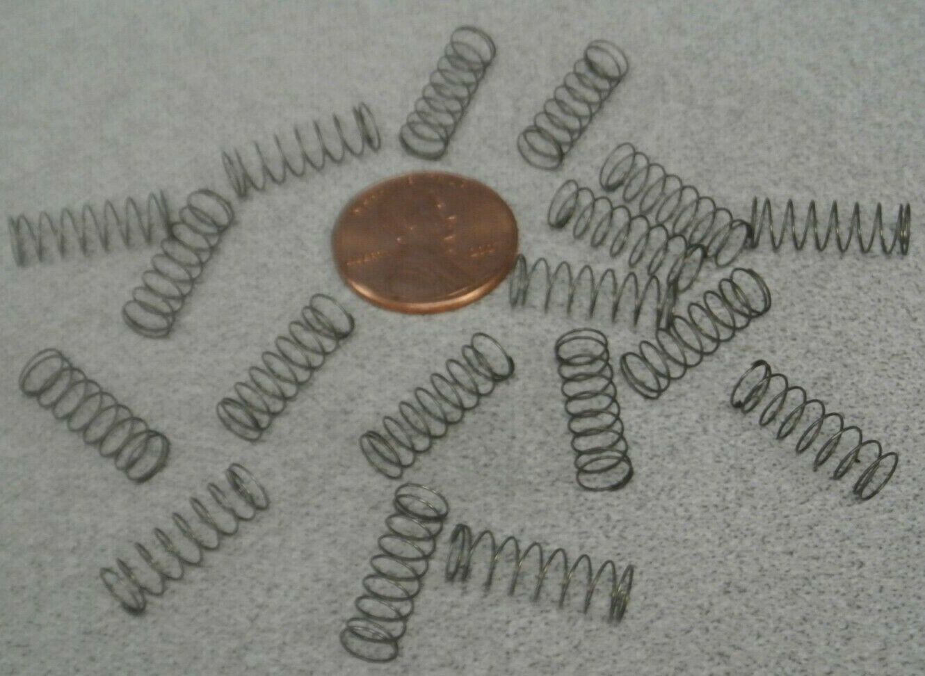 LOT of 18 / ALLEN-BRADLEY B-33152 SPRINGS / REPLACEMENT PARTS / NEW SURPLUS