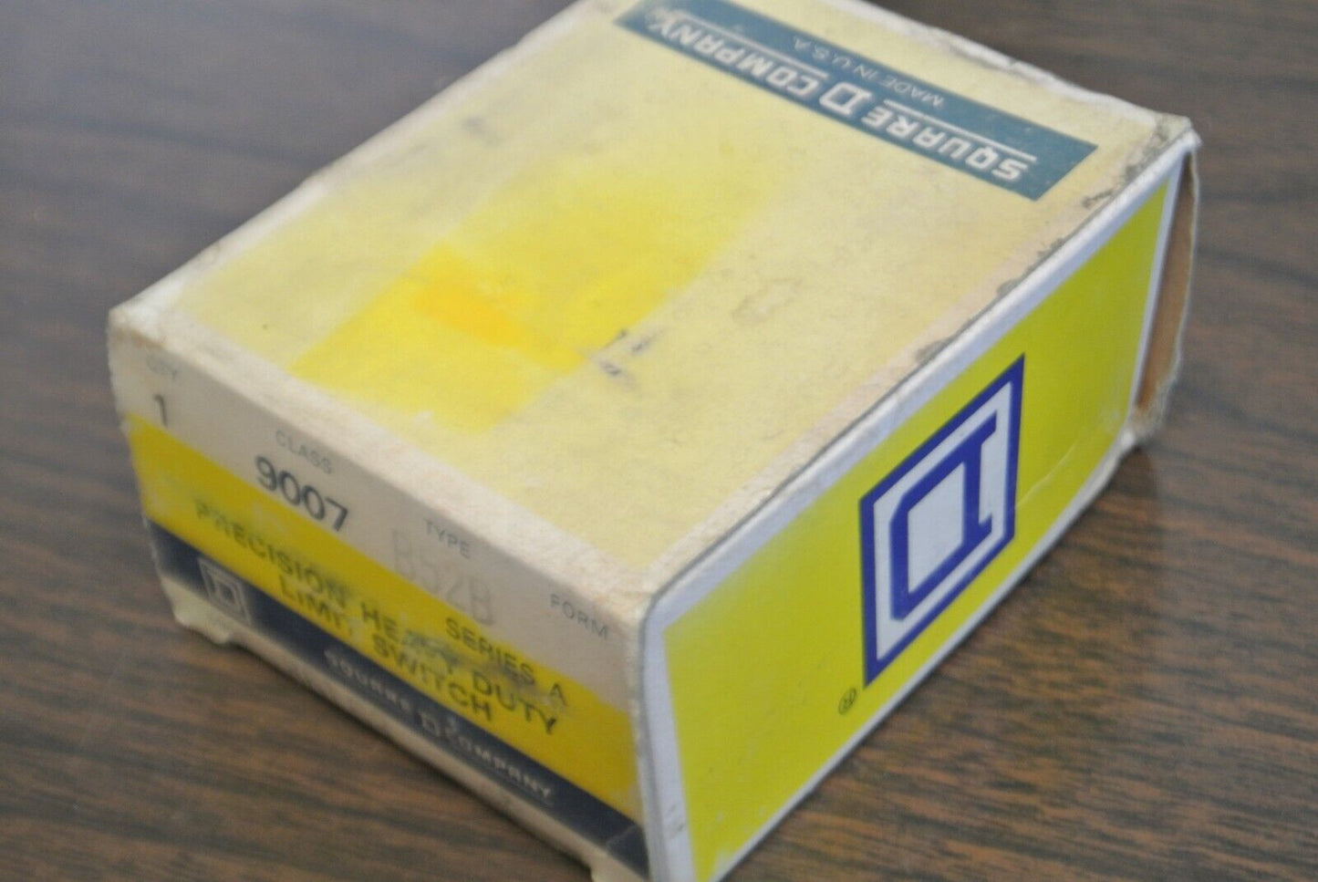 SQUARE D 9007 B52B, Ser. A HEAVY DUTY LIMIT SWITCH / NEW SURPLUS