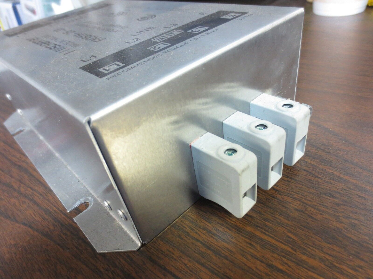 SCHAFFNER FN351H-25-33 POWER LINE FILTER 3x520/300VAC 50-60Hz 25A