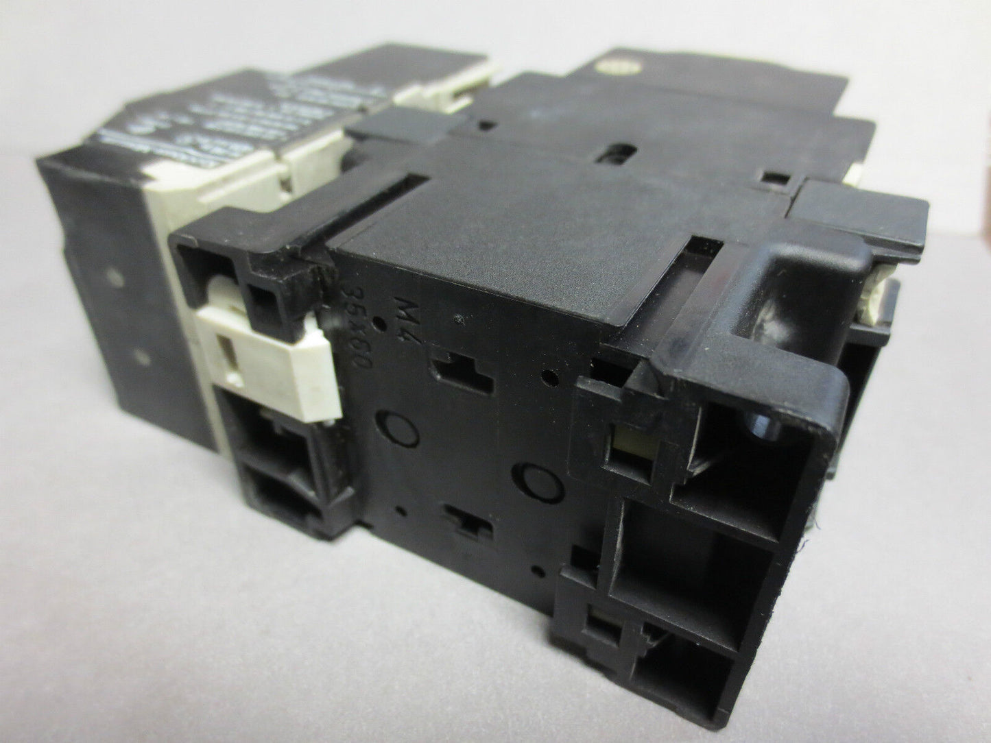KLOCKNER-MOELLER DIL 00 M-10 + 22 DIL + Z 00-1,6 RELAY / CONTACTOR ASSEMBLY
