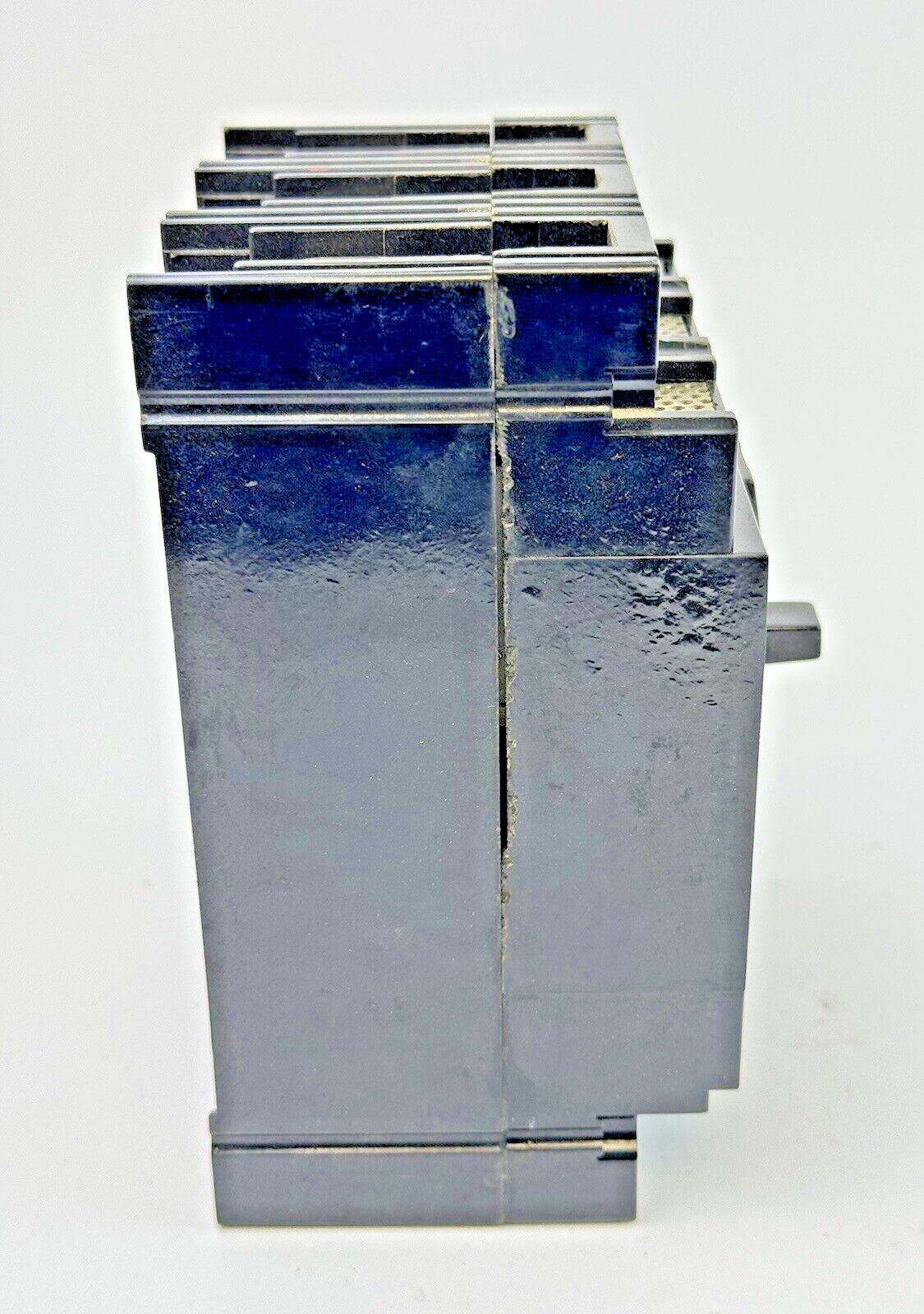 GE - TE132090 - MOLDED CIRCUIT BREAKER - 3 POLE/90A/240VAC