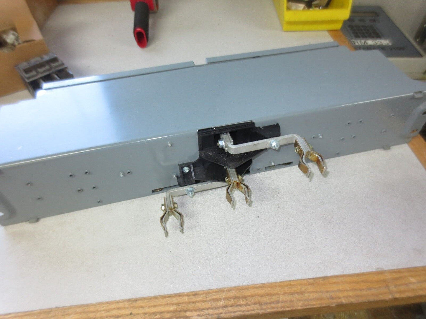 SQUARE D QMB-361-T TWIN FUSIBLE QMB SWITCH - 30A, 600V, 3-POLE - NEW SURPLUS