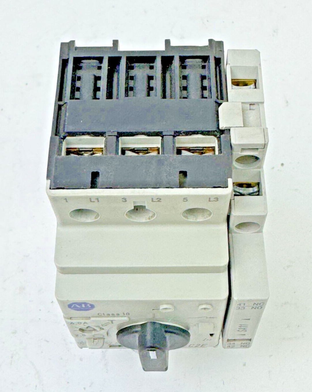 ALLEN-BRADLEY - 140M-C2E-B40 SER. C - MOTOR PROTECTOR + 140M-C-A SER. A AUX. CON