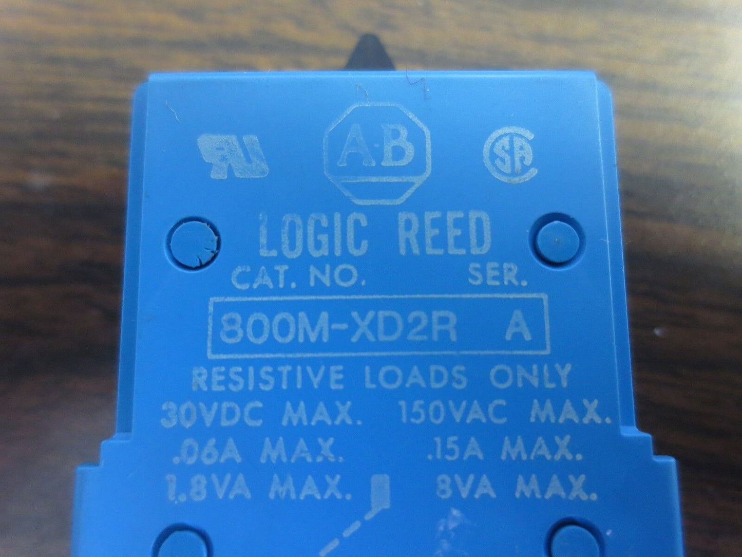 ALLEN-BRADLEY 800M-XD2R LOGIC REED CONTACT BLOCK 1 N.O. - NEW SURPLUS - Ser. A