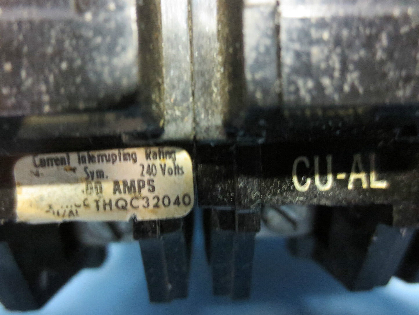 GENERAL ELECTRIC GE THQC32040 CU-AL 40A COMMON TRIP CIRCUIT BREAKER