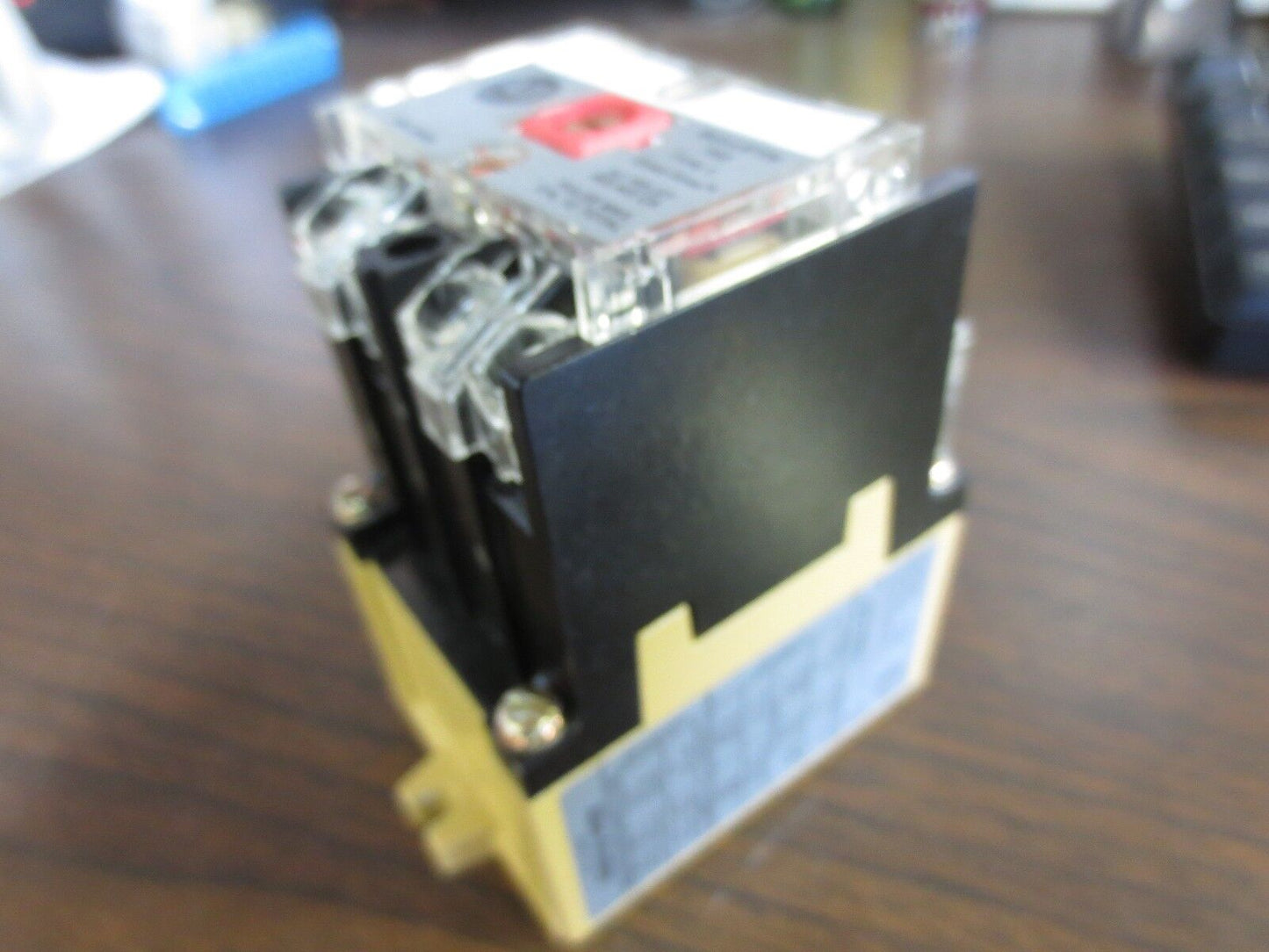 ALLEN-BRADLEY 700-P400A1 Ser. D TYPE P DIRECT DRIVE AC RELAY, 120V COIL