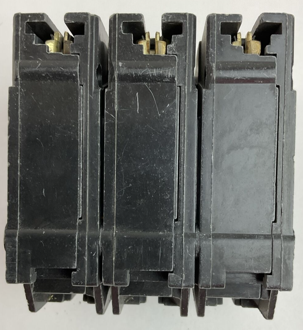 GE TYPE THQL 40AMP 240VAC 3POLE CIRCUIT BREAKER