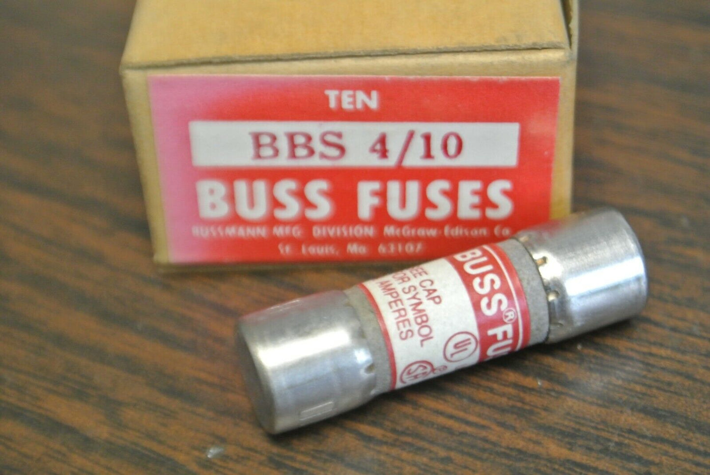 BOX of 10 / BUSS BBS4/10 MIDGET FUSE / 4/10A / 600V / NEW SURPLUS / BBS 4/10