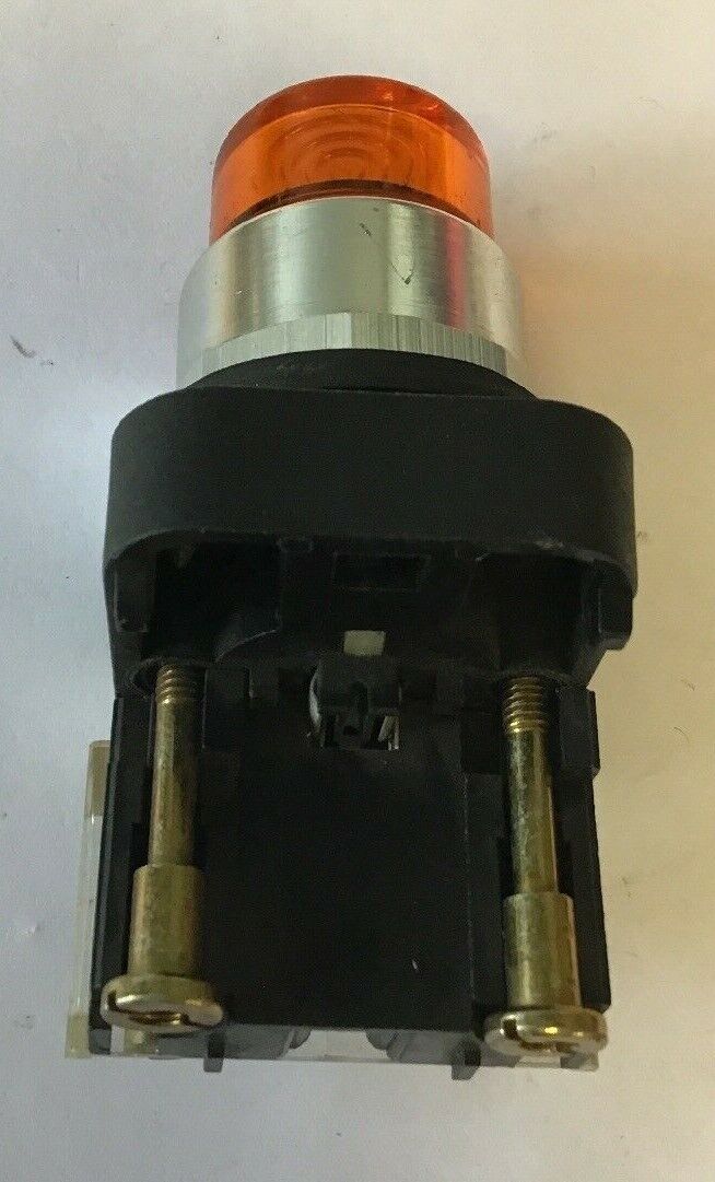 ALLEN BRADLEY 800T-QB10 SER.T AMBER PUSH BUTTON 120V