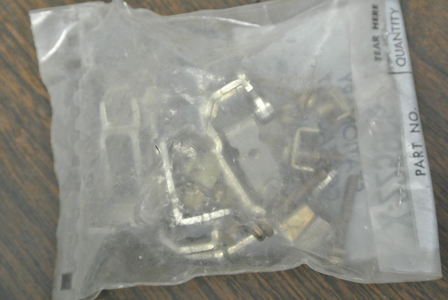 ALLEN-BRADLEY X-225906 4-POLE STATIONARY CONTACT KIT / TYPE BR / NEW SURPLUS