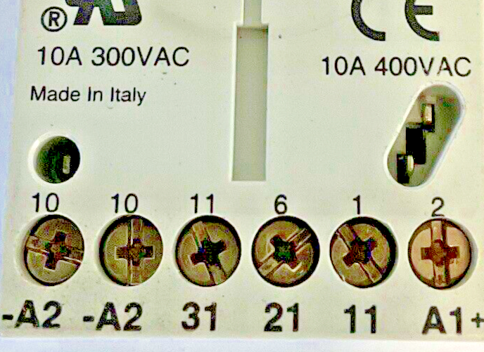 ALLEN BRADLEY 700-HN203 11-PIN RELAY SOCKET SER.A 10A 300/600VAC