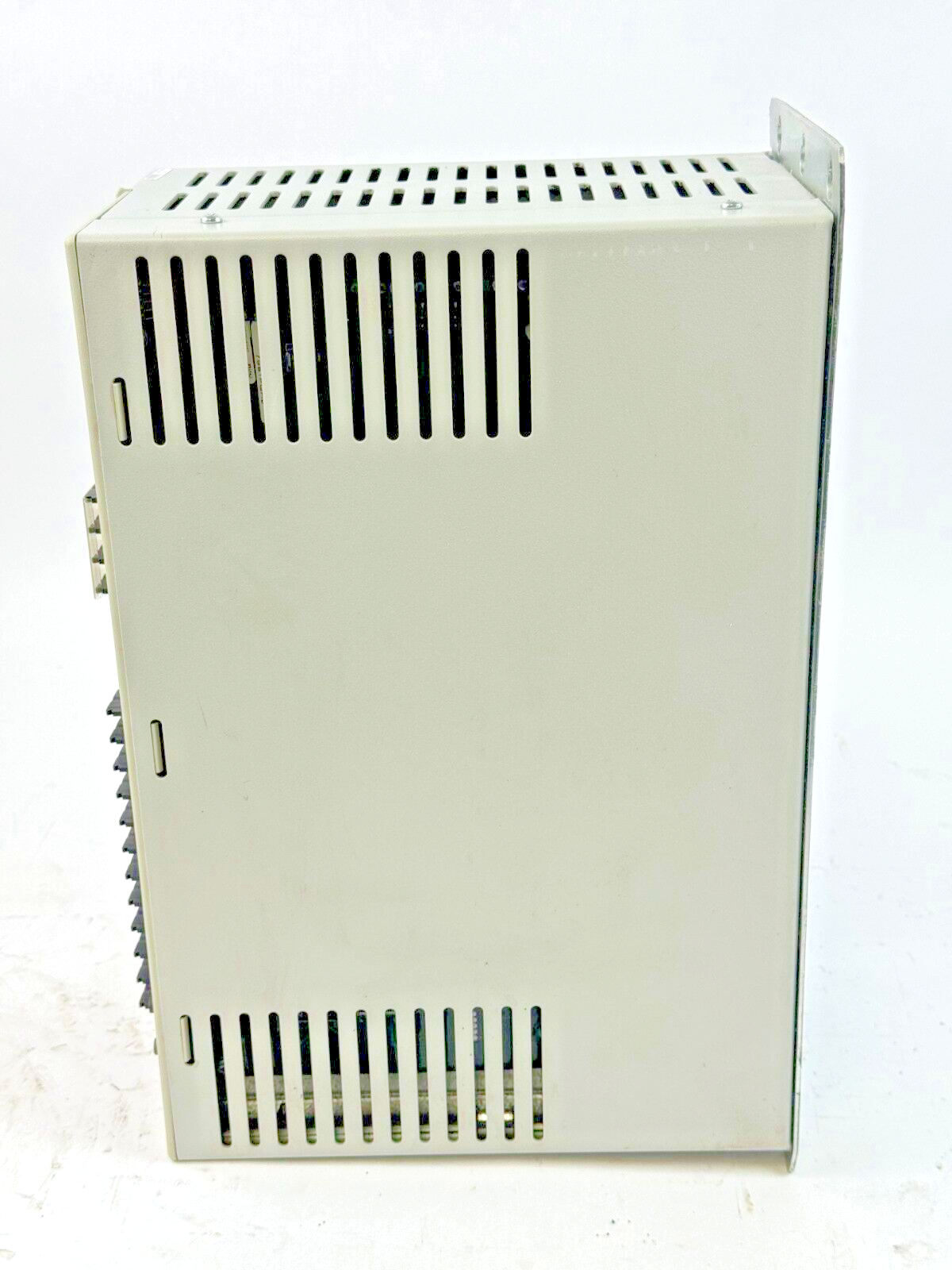 ALLEN-BRADLEY - 2098-DSD-HV030-SE SER. B / VER. 1.53 - ULTRA 3000 SERVO DRIVE