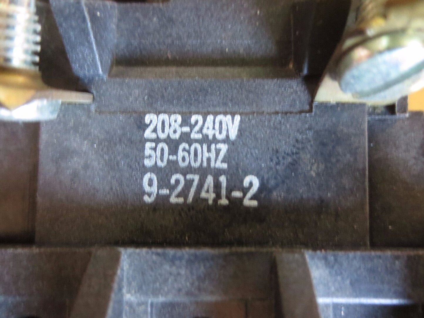 CUTLER-HAMMER C25DND325 CONTACTOR - 25A, 208V/50Hz, 240V/60Hz COIL