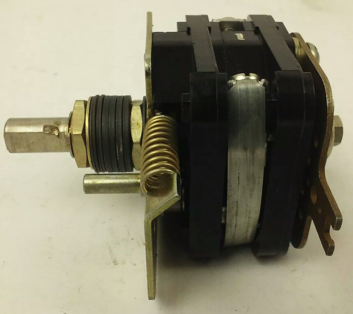 ALLEN BRADLEY BULLENTIN 806 H941825-1 SER. A, ROTARY PILOT SWITCH, 2 CIRCUITS
